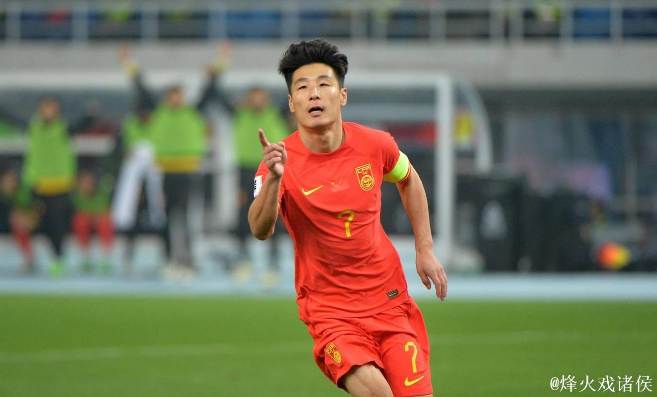 武磊因伤终究告别了国足 生死战靠谁来进球? 武磊因伤终究告别了国足 生死战靠谁来进球?